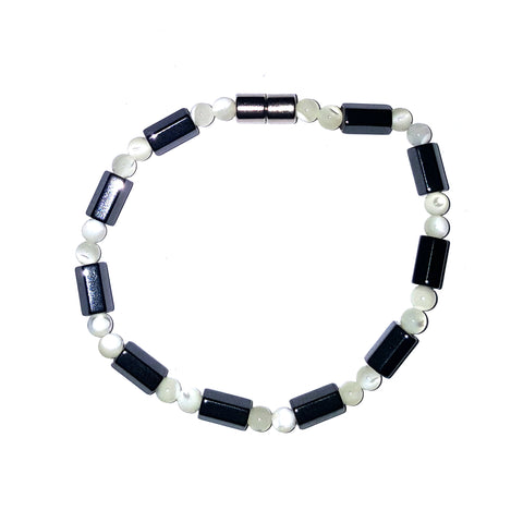 19cm Magnetic Bracelet (Magnetic Catch) - Hex Design - in Moonstone